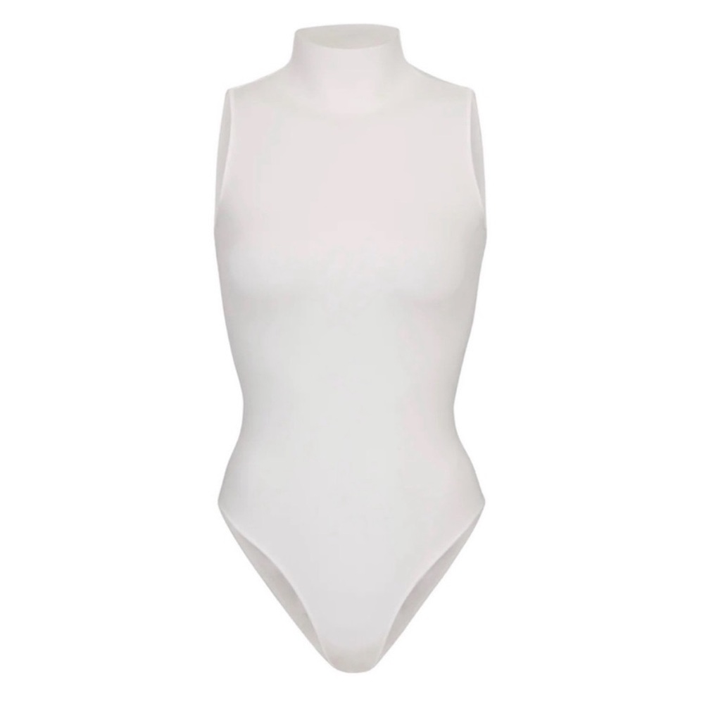 SKIMS ESSENTIAL MOCK NECK SLEEVELESS BODYSUIT | MARBLE
